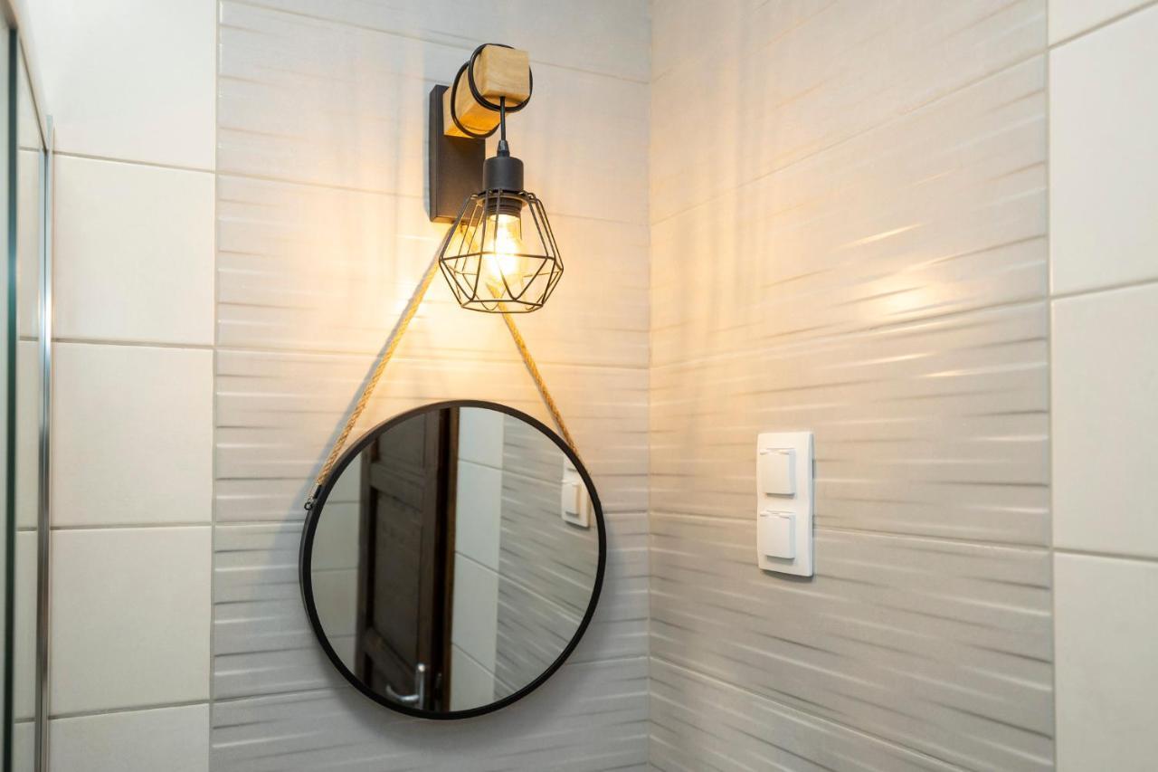 Zsendulo Apartman Apartment เอ็กเกอร์ ภายนอก รูปภาพ